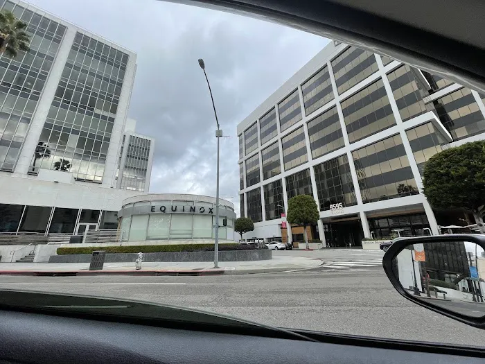 Equinox Beverly Hills Picture 10