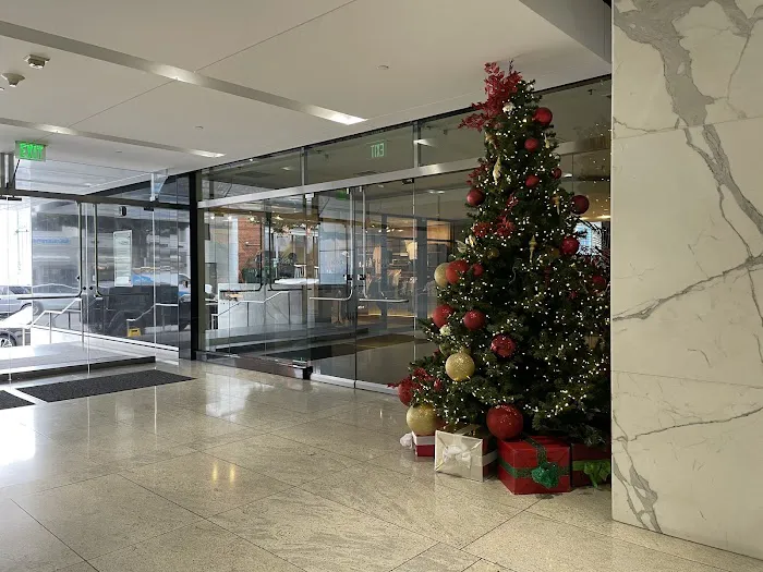 Equinox Beverly Hills Picture 7