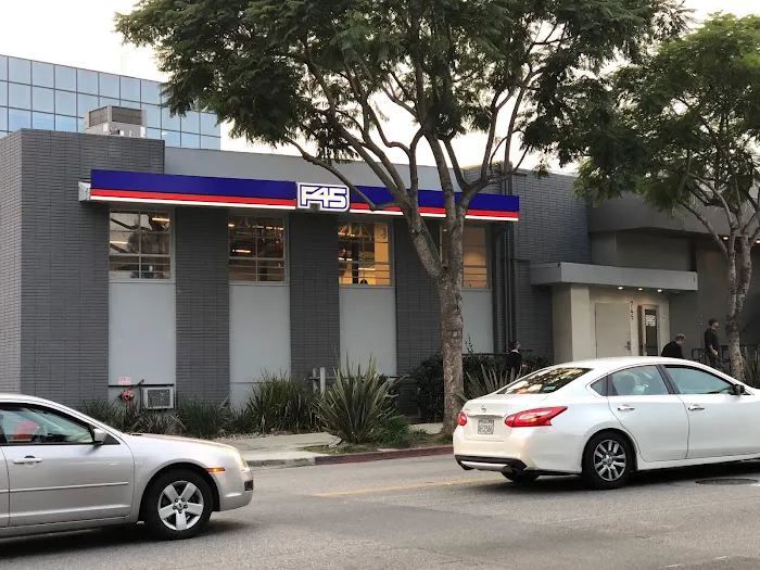 F45 Training Sunset Strip Picture 7