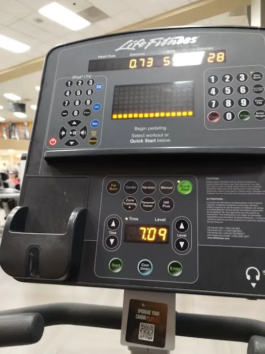 LA Fitness Picture 7