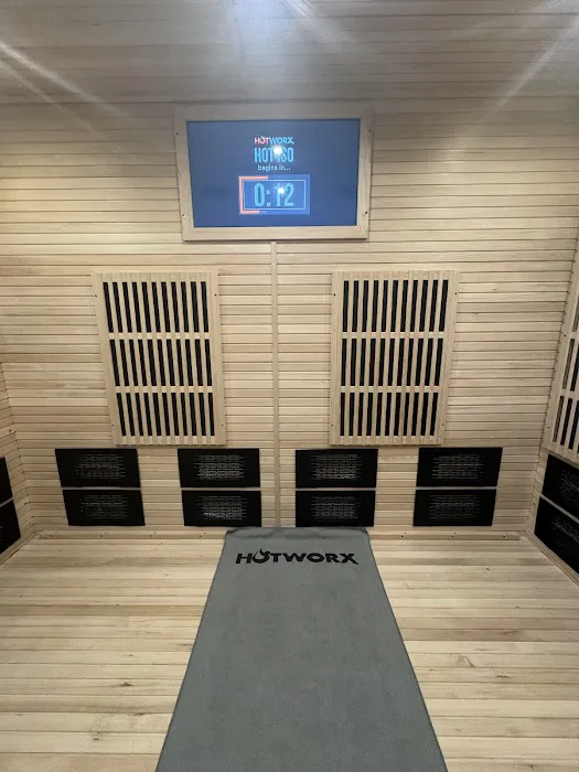 HOTWORX - La Verne, CA Picture 5