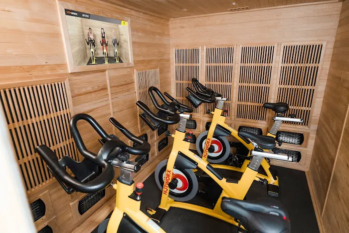 HOTWORX - La Verne, CA Picture 2