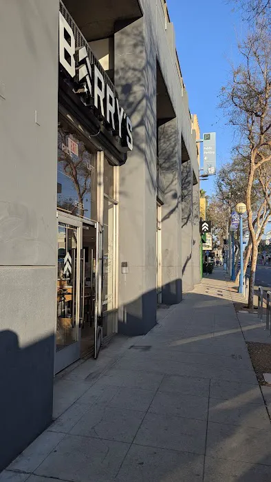 Barry's Weho Picture 6