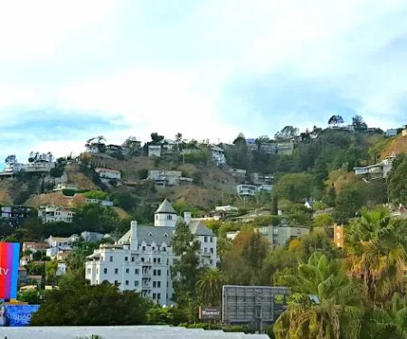 Crunch Fitness - West Hollywood