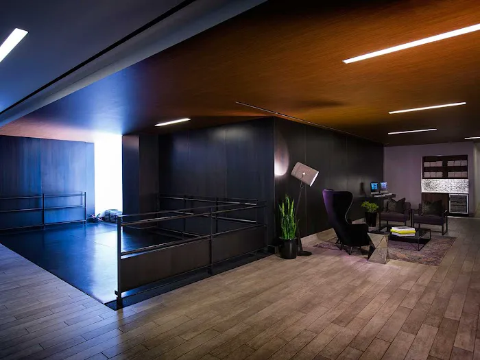 Equinox Sports Club Los Angeles Picture 9