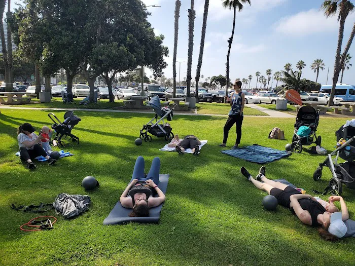 FIT4MOM Santa Monica Picture 9