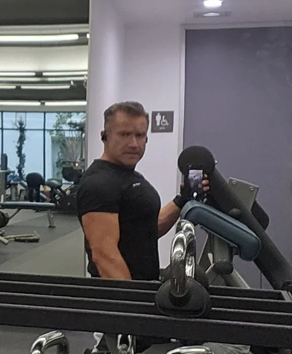 Curl Fitness Picture 9