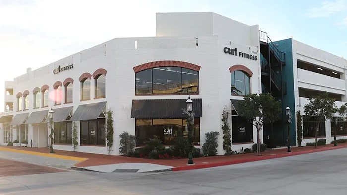 Curl Fitness Picture 3