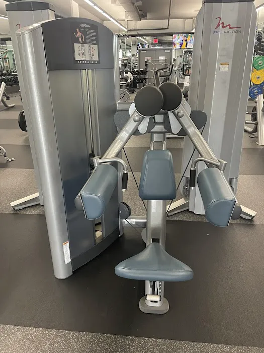 Curl Fitness Picture 8