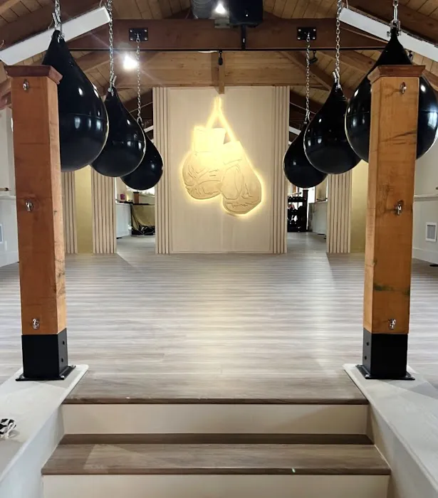 Drenched OC Newport Beach Picture 4