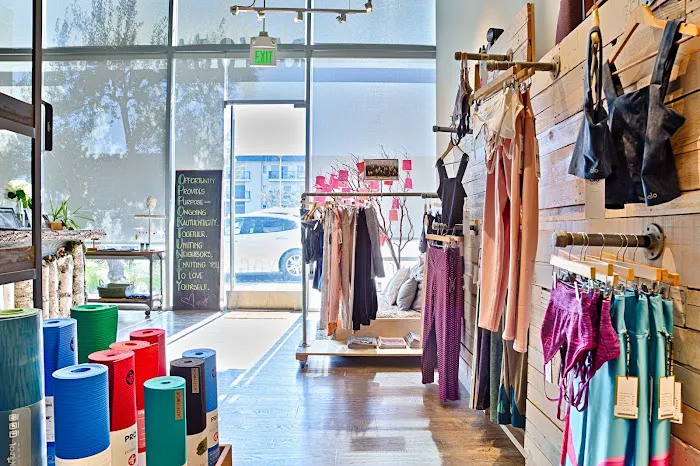 Ra Yoga Newport Beach Picture 8