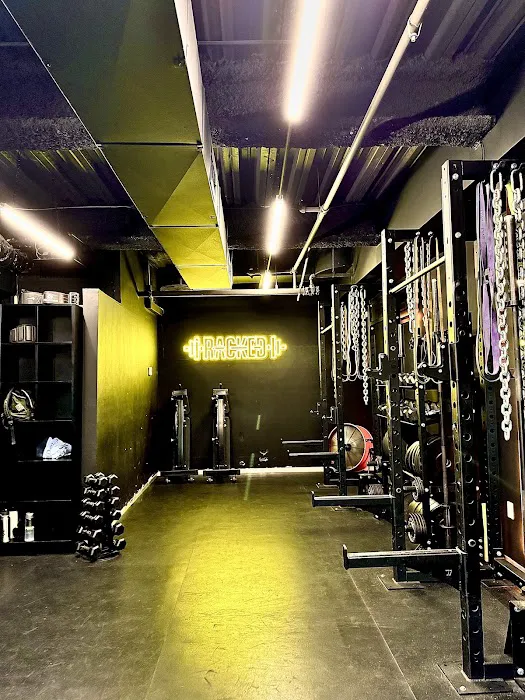 Racked Studio - Newport Beach Picture 2