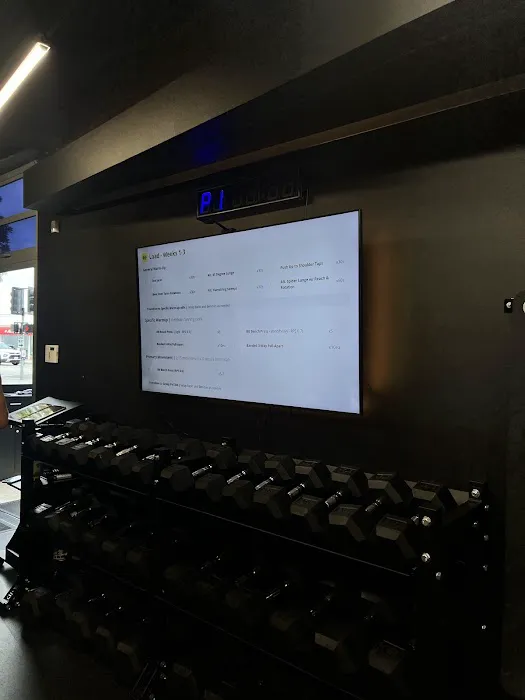 Racked Studio - Newport Beach Picture 8