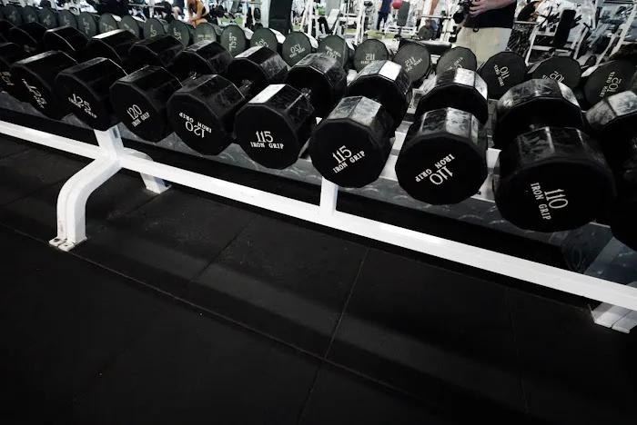 24 Hour Fitness Picture 6