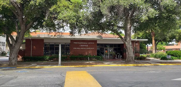 Randall Lewis Center for Well-Being and Research Picture 3