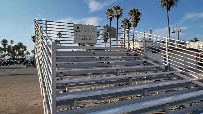 Muscle Beach Venice Gym Picture 2