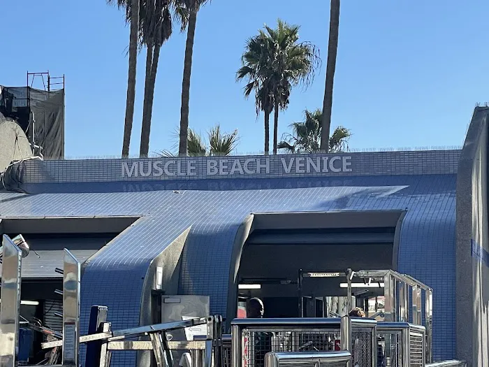 Muscle Beach Venice Gym Picture 4