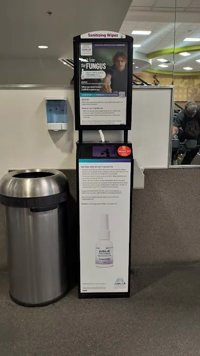 LA Fitness Picture 10