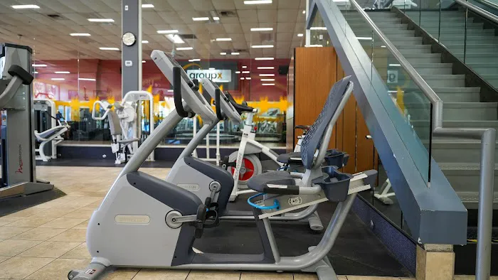 24 Hour Fitness Picture 6