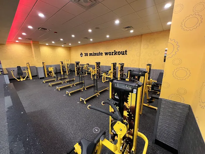 Planet Fitness Picture 7