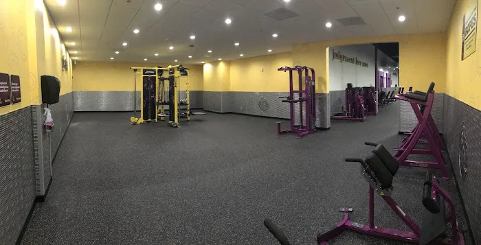 Planet Fitness Picture 5