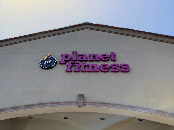 Planet Fitness Picture 2