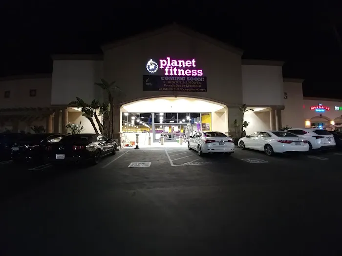Planet Fitness Picture 9