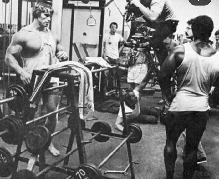 Historic old gold's gym Venice Picture 8