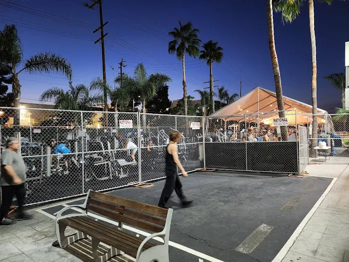 Gold's Gym Venice Picture 9