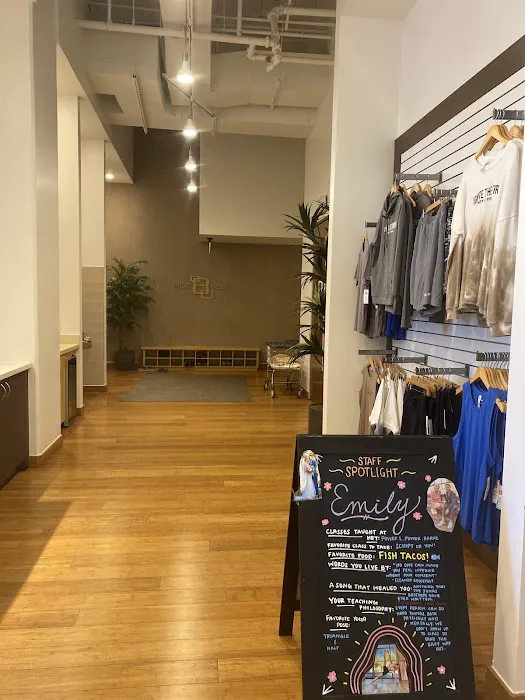 Hot 8 Yoga Picture 8