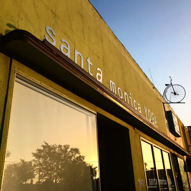 Santa Monica Yoga Picture 7