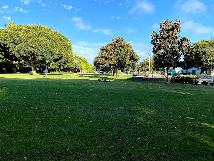 Santa Monica Yoga Picture 10