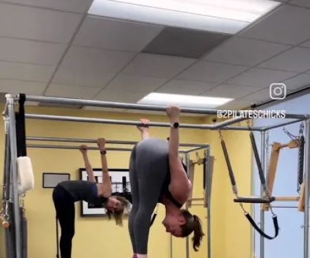 2 Pilates Chicks