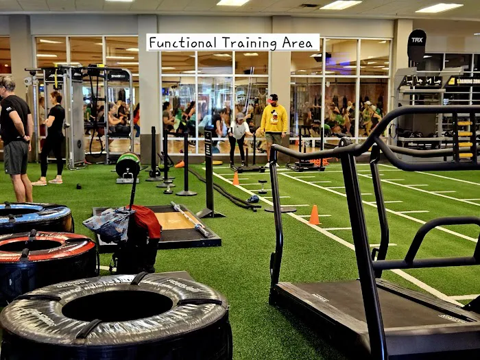 LA Fitness Picture 9