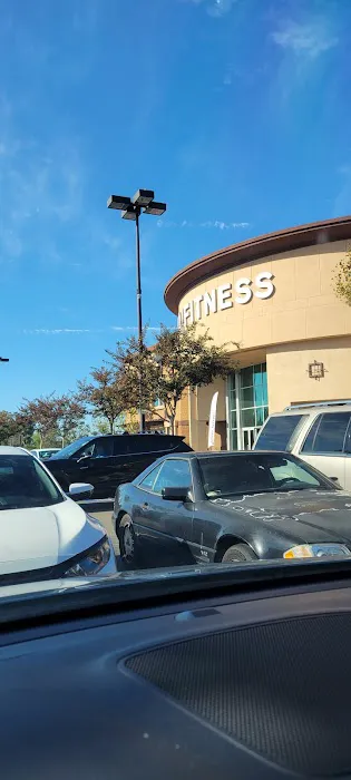 LA Fitness Picture 6