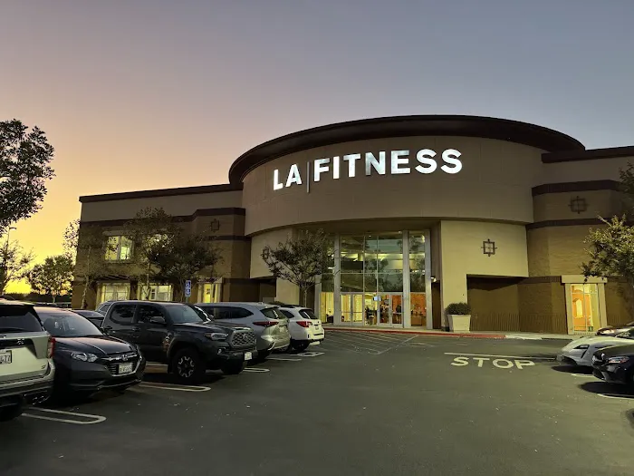 LA Fitness Picture 4