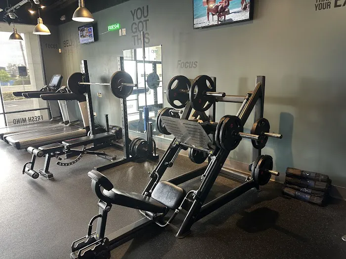 FRESH Fitness Picture 10