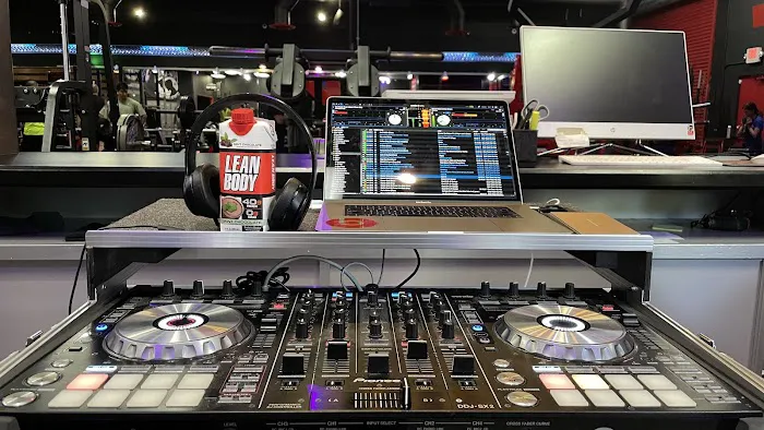 Flex Fitness OC Picture 9