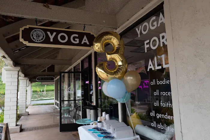 Soul Movement Yoga Picture 6