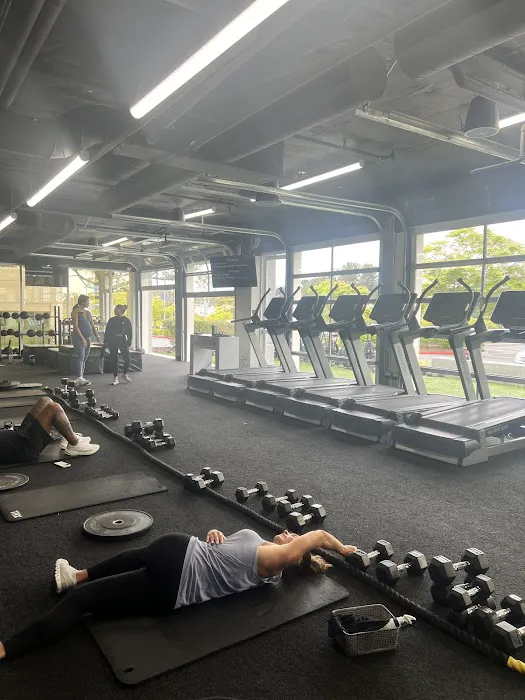 Motion Fitness Group Picture 3