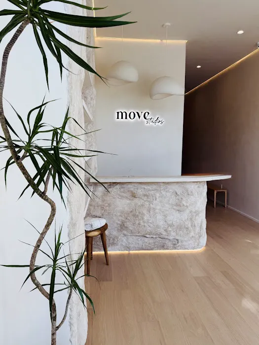 Move Studios - Pilates Yoga Rebounder (Santa Monica/Venice) Picture 1