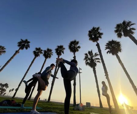 Yoga By Le Sea