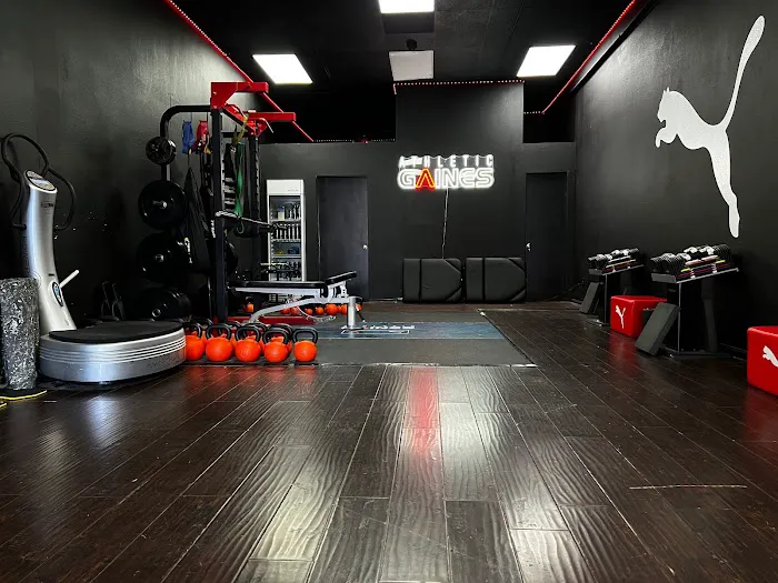 Athletic Gaines Picture 4