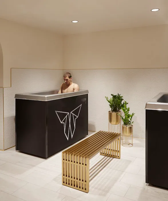 Monarch Athletic Club - Brentwood Picture 1