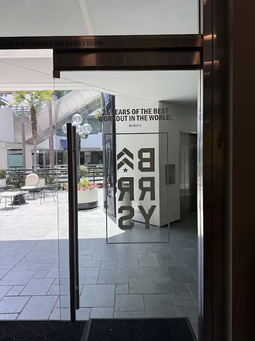 Barry's Brentwood Picture 1