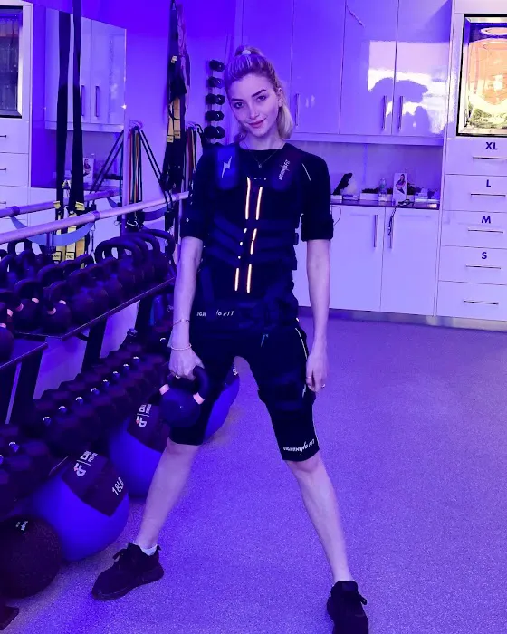 Lightning Fit Picture 3