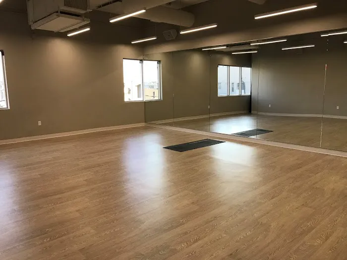 CorePower Yoga - San Vicente Picture 2