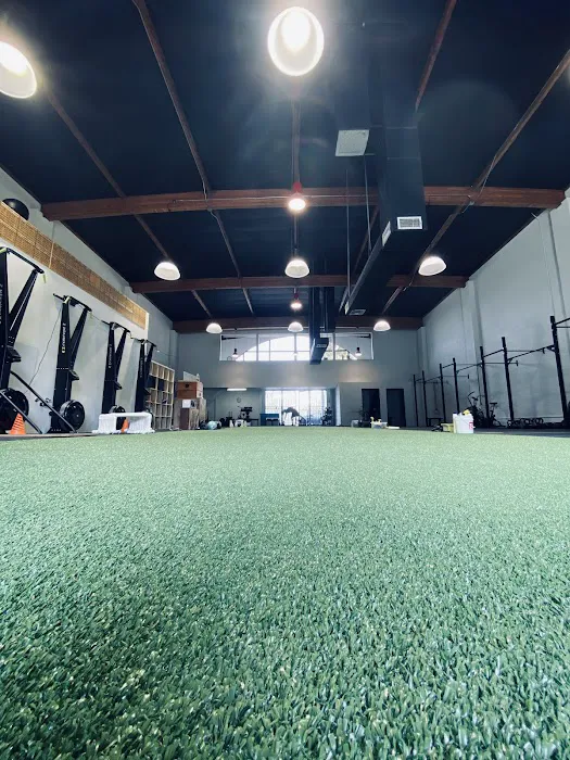 Oak Park - The Home of CrossFit Los Angeles Picture 4