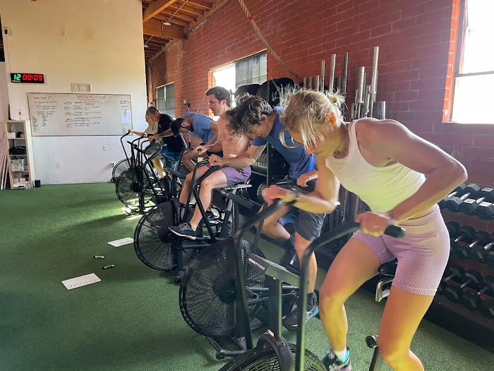 Oak Park - The Home of CrossFit Los Angeles Picture 6