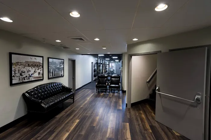 Newport Beach Athletic Club Picture 9